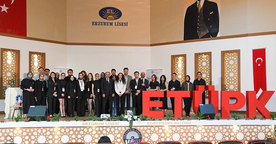 IV. ulusal ETÜ psikoloji öğrenci zirvesi "Terapi odasının kapıları aralanıyor" temasıyla gerçekleştirildi
IV. ulusal ETÜ psikoloji öğrenci zirvesi "Terapi odasının kapıları aralanıyor" temasıyla gerçekleştirildi