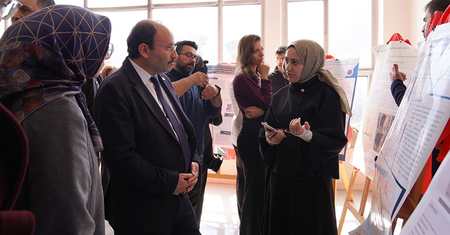 IV. ulusal ETÜ psikoloji öğrenci zirvesi "Terapi odasının kapıları aralanıyor" temasıyla gerçekleştirildi
IV. ulusal ETÜ psikoloji öğrenci zirvesi "Terapi odasının kapıları aralanıyor" temasıyla gerçekleştirildi