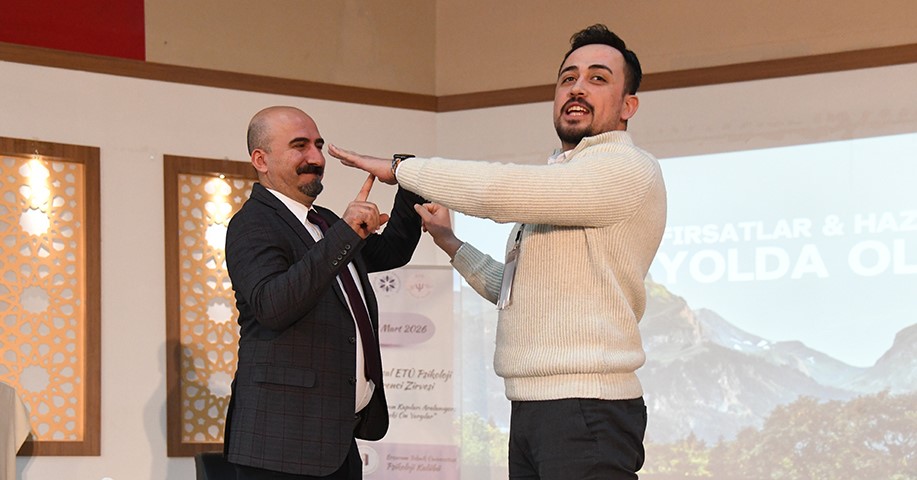 IV. ulusal ETÜ psikoloji öğrenci zirvesi "Terapi odasının kapıları aralanıyor" temasıyla gerçekleştirildi
IV. ulusal ETÜ psikoloji öğrenci zirvesi "Terapi odasının kapıları aralanıyor" temasıyla gerçekleştirildi
