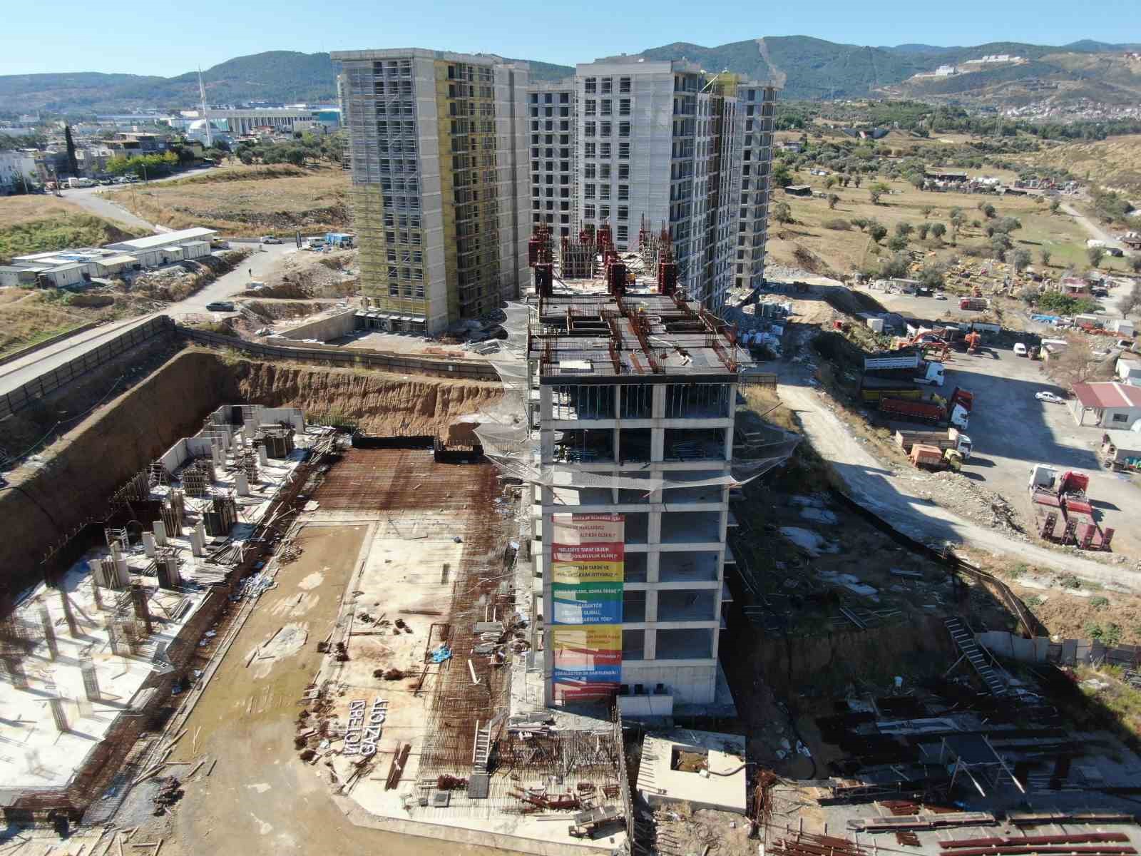 İZBETON "iş makinesi ve araç kiralama hizmet alımı" davasının 2. duruşması görüldü
