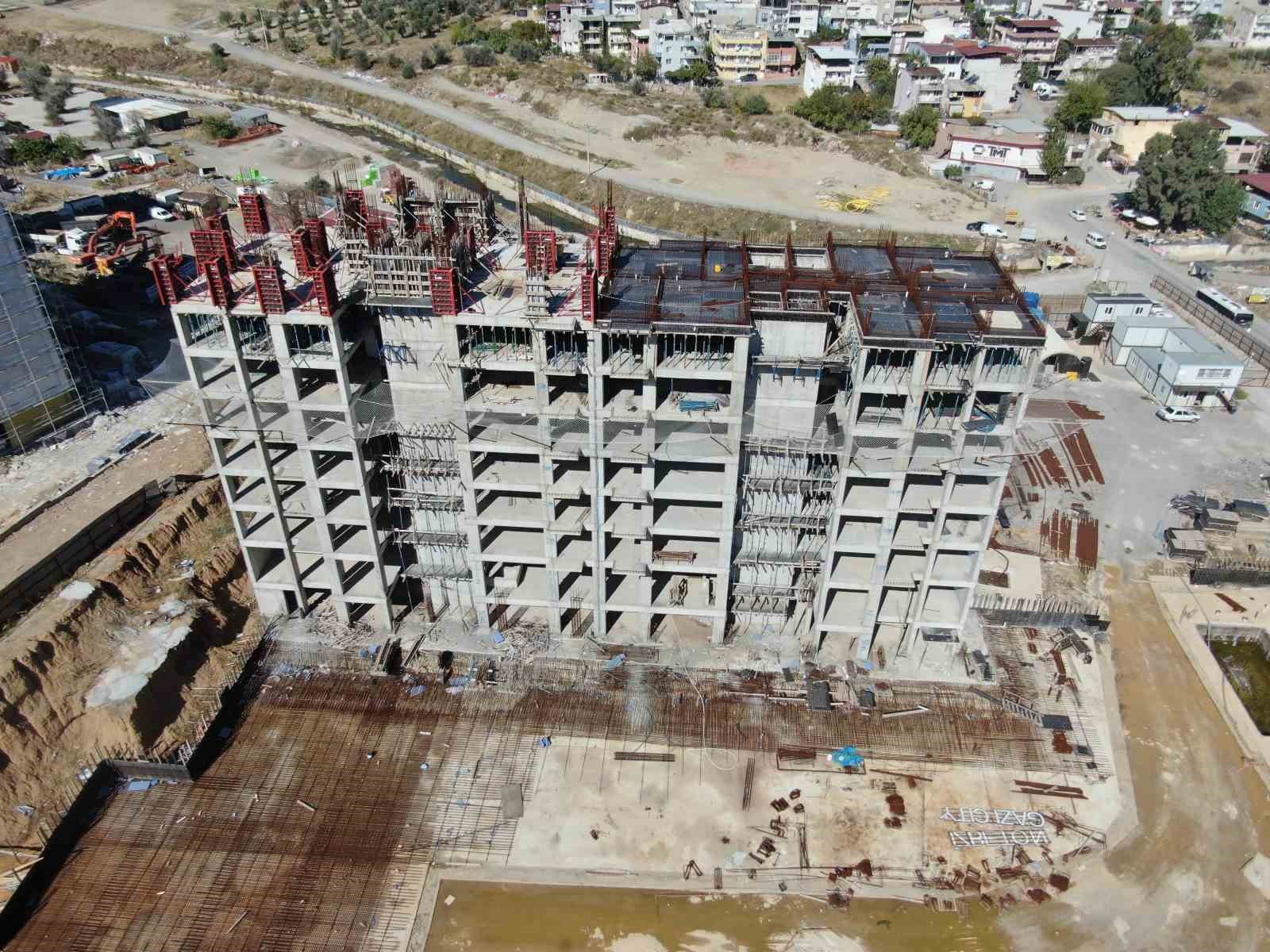 İZBETON soruşturmasında CHP Ankara İl Başkanı Ümit Erkol ve 8 şüpheli tutuklandı
İZBETON soruşturmasında CHP Ankara İl Başkanı Ümit Erkol ve 8 şüpheli tutuklandı