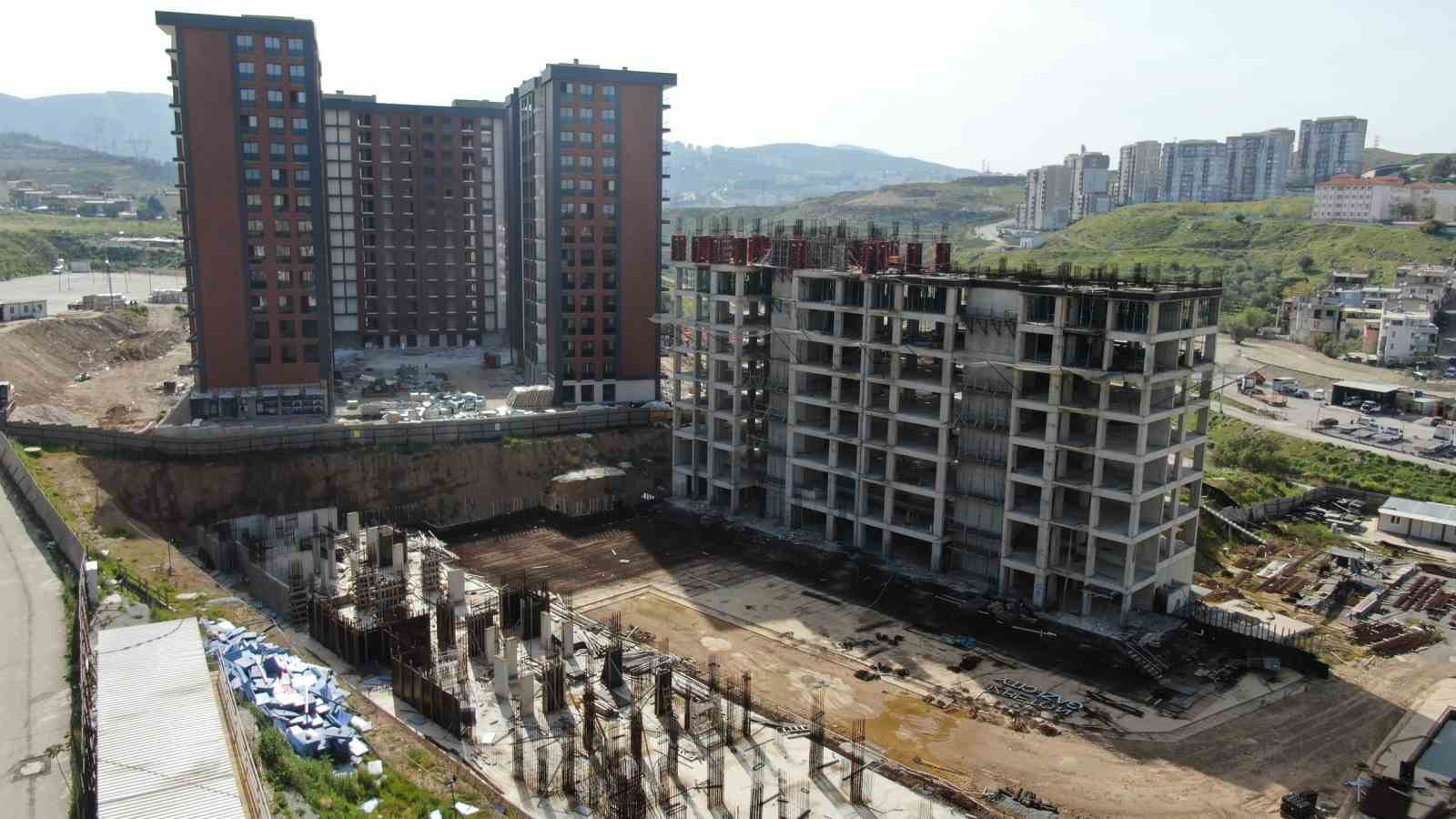 İZBETON soruşturmasında dosyaya giren dilekçeye göre ortaklardan habersiz projeye 11 villa eklenmiş
