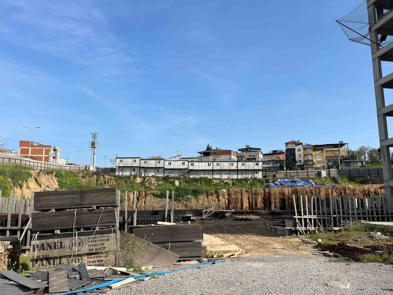 İZBETON soruşturmasında dosyaya giren dilekçeye göre ortaklardan habersiz projeye 11 villa eklenmiş
