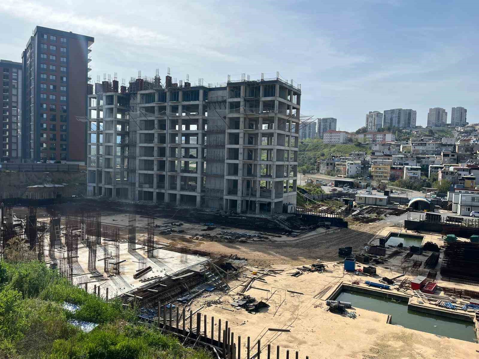 İZBETON soruşturmasında dosyaya giren dilekçeye göre ortaklardan habersiz projeye 11 villa eklenmiş
