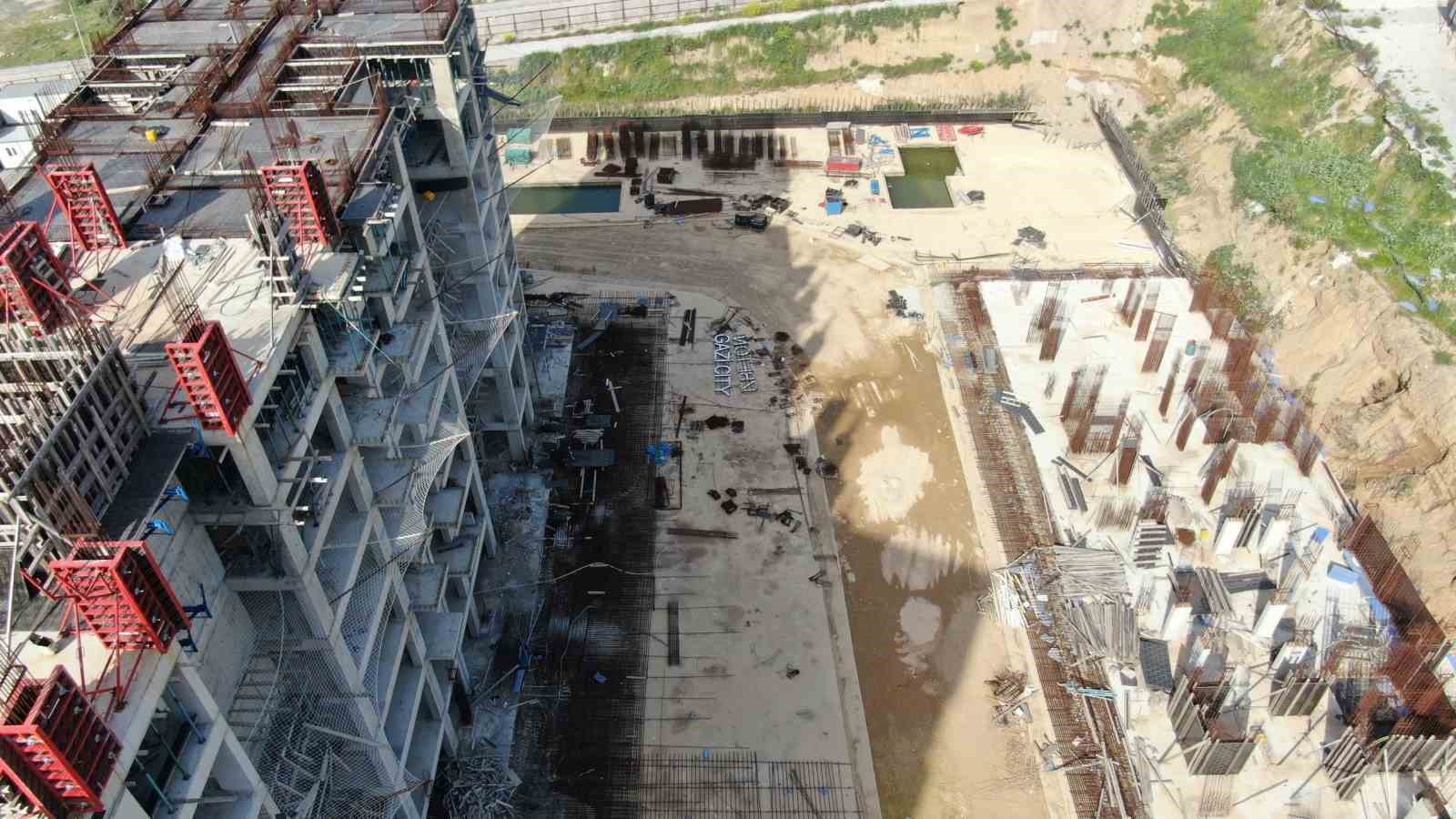 İZBETON soruşturmasında dosyaya giren dilekçeye göre ortaklardan habersiz projeye 11 villa eklenmiş
