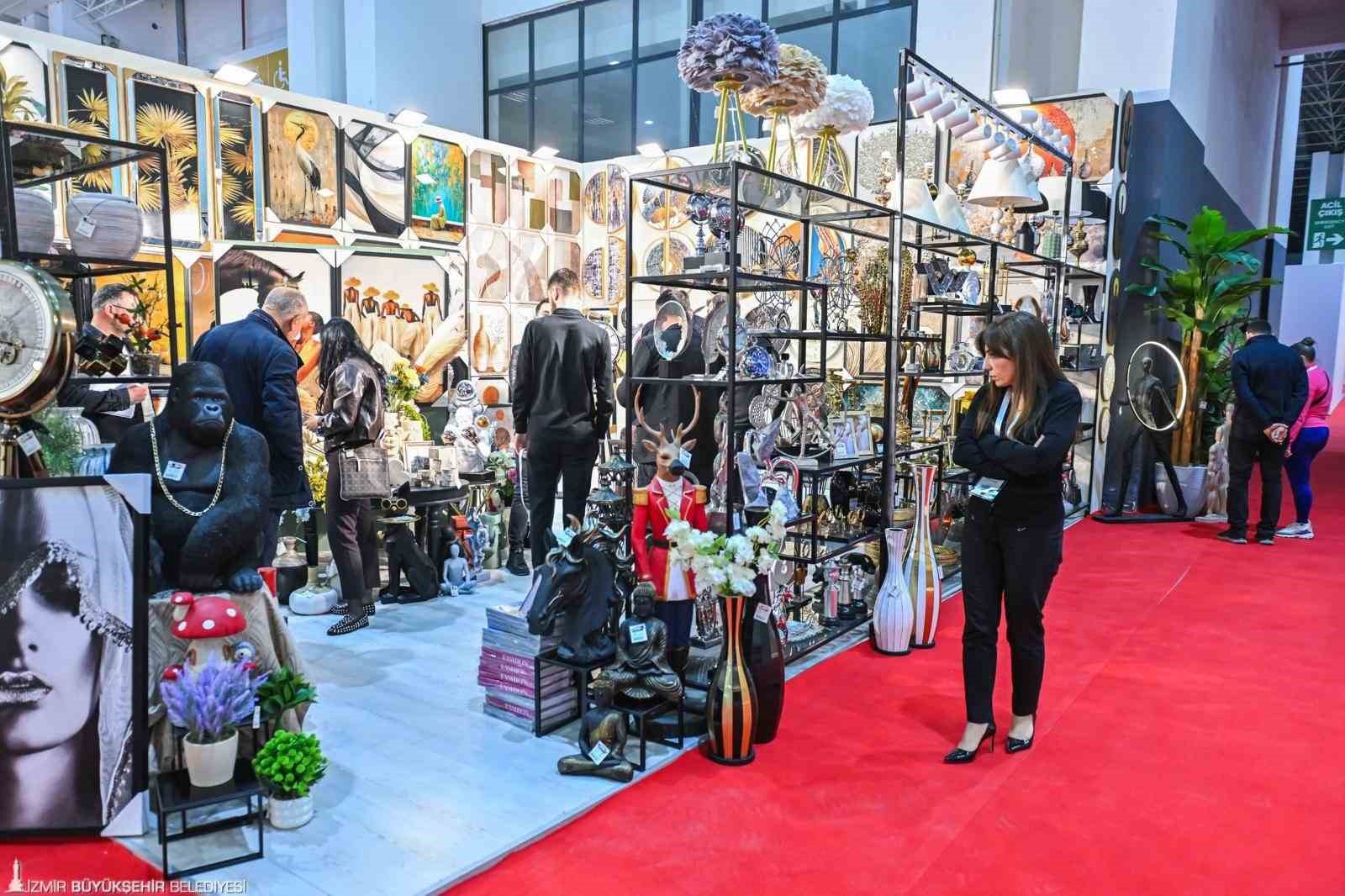 İZFURNEX 2026-İzmir Mobilya Fuarı kapılarını açtı
