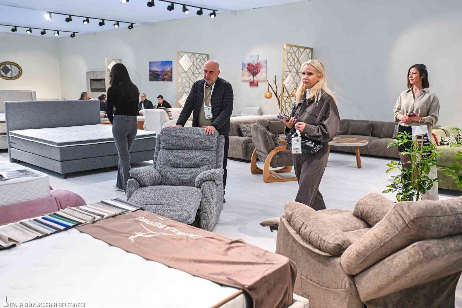 İZFURNEX 2026-İzmir Mobilya Fuarı kapılarını açtı
