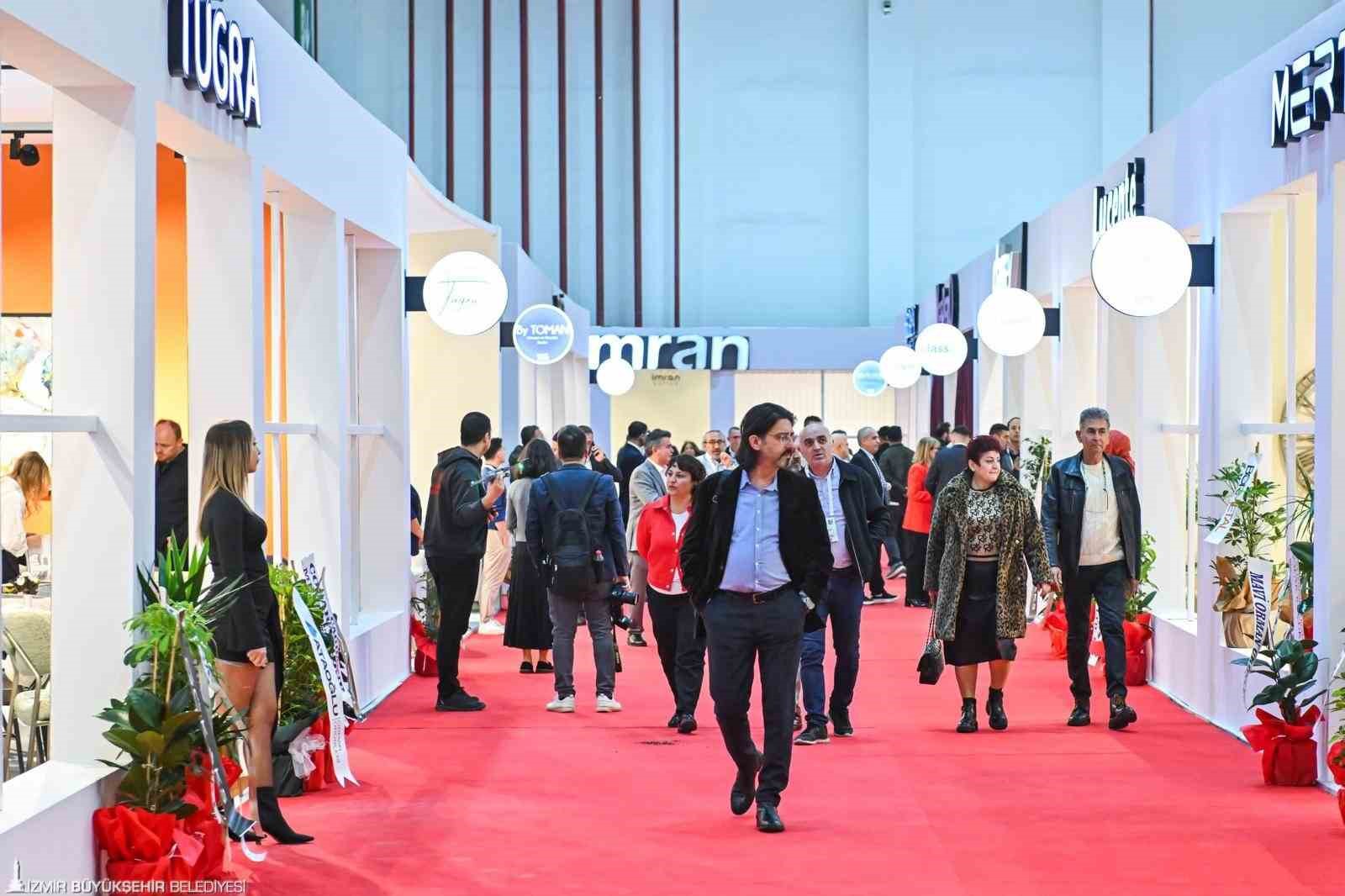 İZFURNEX 2026-İzmir Mobilya Fuarı kapılarını açtı
