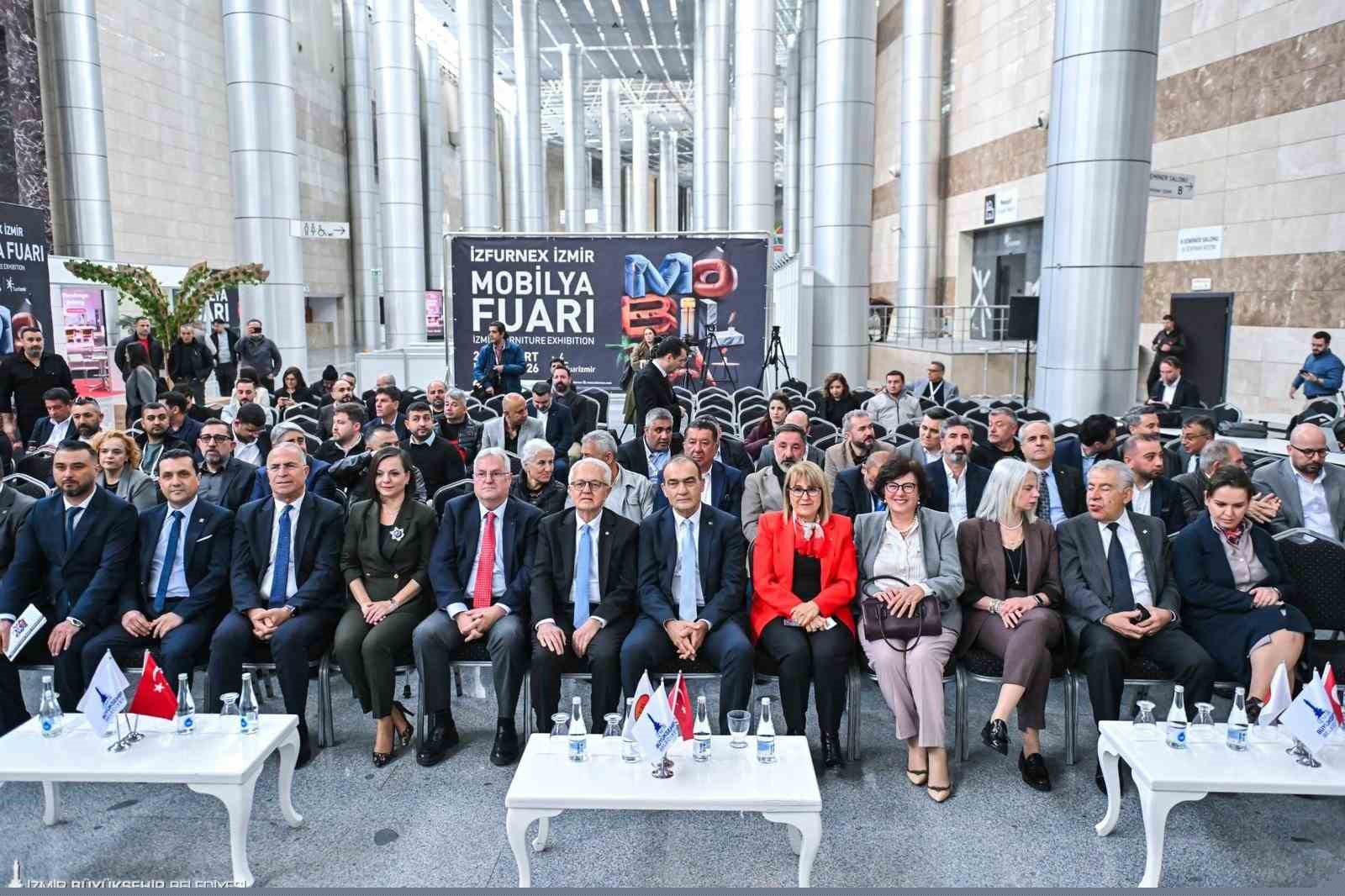 İZFURNEX 2026-İzmir Mobilya Fuarı kapılarını açtı
İZFURNEX 2026-İzmir Mobilya Fuarı kapılarını açtı