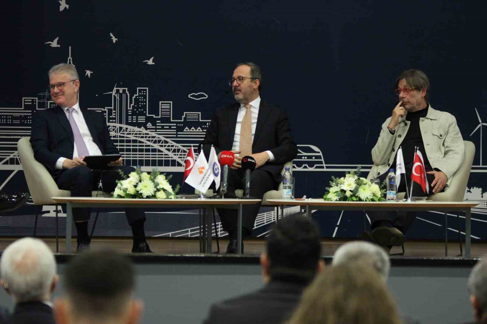 İzmir Ekonomi Üniversitesi Spor Yöneticiliği Sertifika Programı başladı
