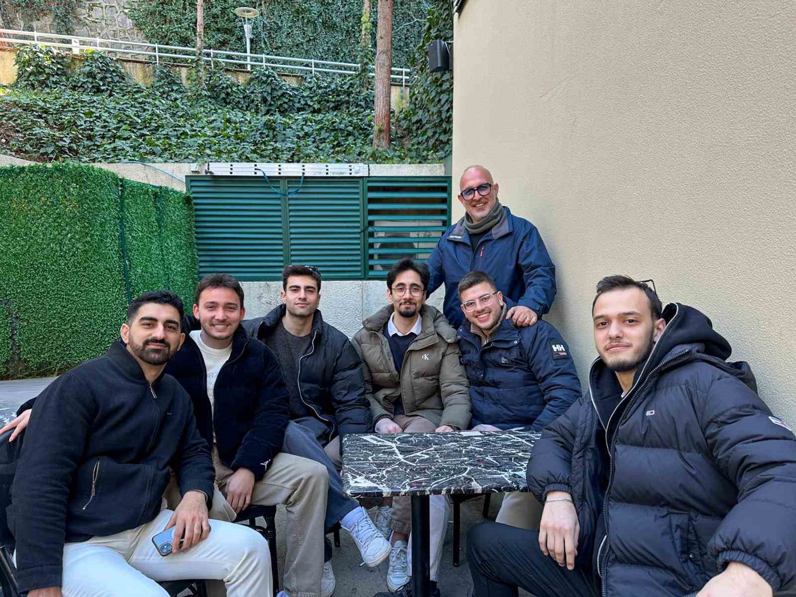 İzmir Ekonomi’nin 49’luk genç mimarı
