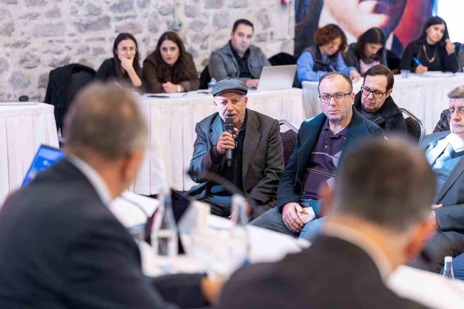 İzmir tarımının yol haritası kooperatiflerle belirleniyor
