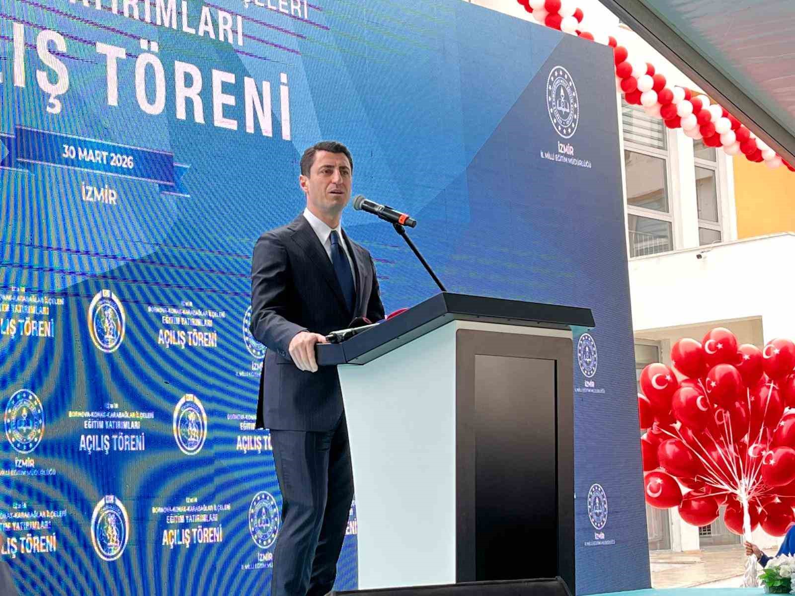 İzmir’de 1 milyar lirayı aşan yatırımla 20 yeni okul eğitime açıldı
