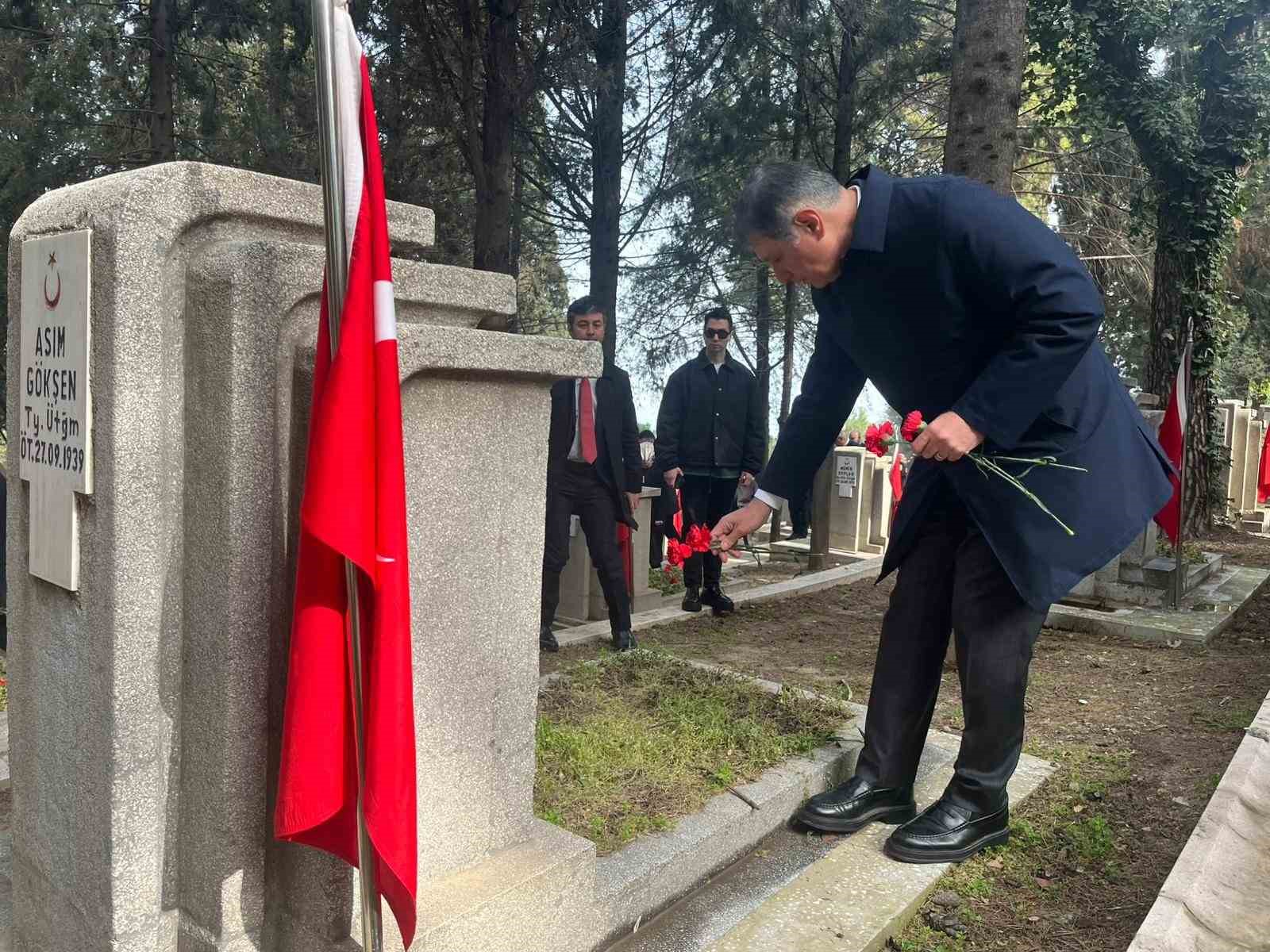 İzmir’de 18 Mart Çanakkale Deniz Zaferi’nin 111. yıl dönümünde şehitler anıldı
