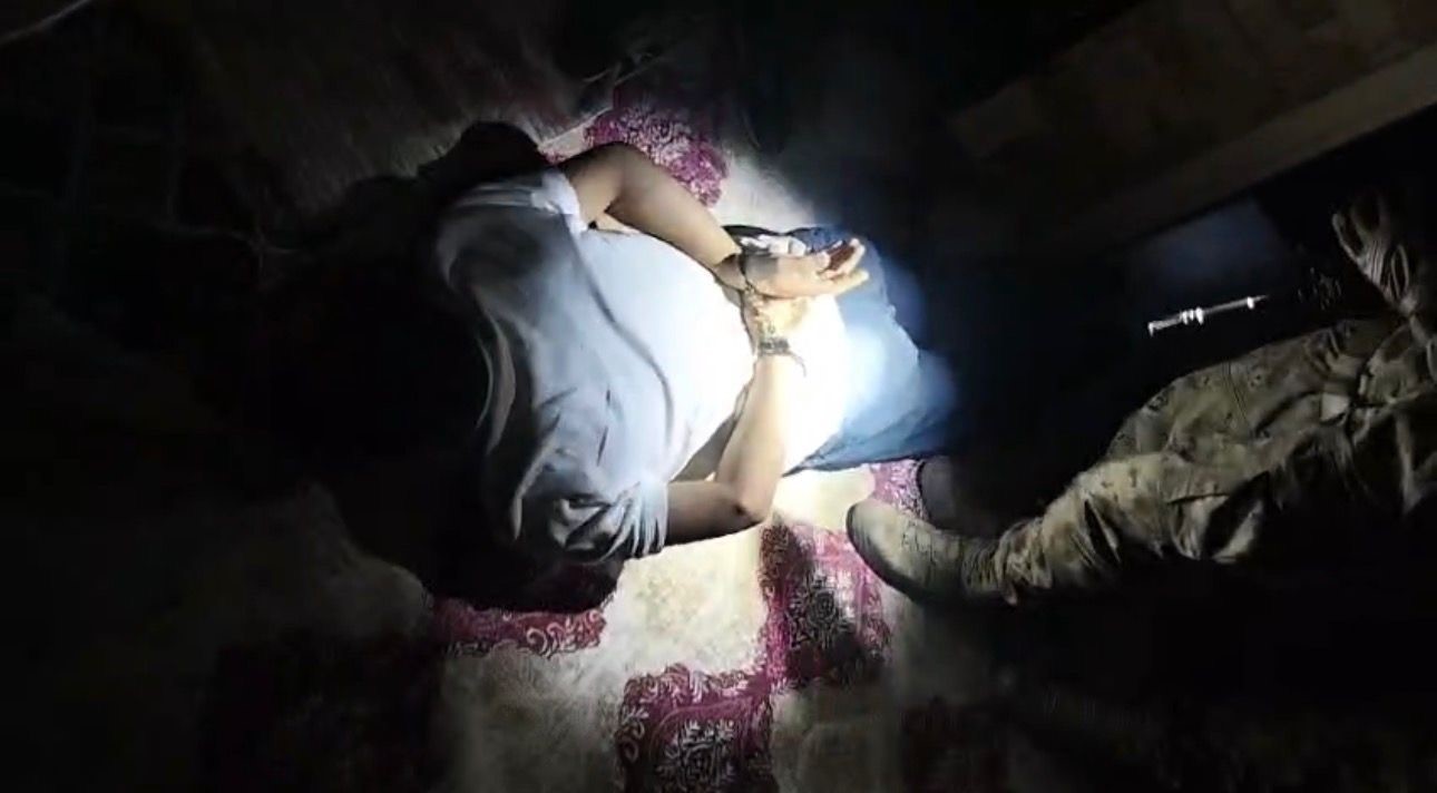 İzmir’de araç ve iş yerine yönelik silahlı saldırıda 2 tutuklama
