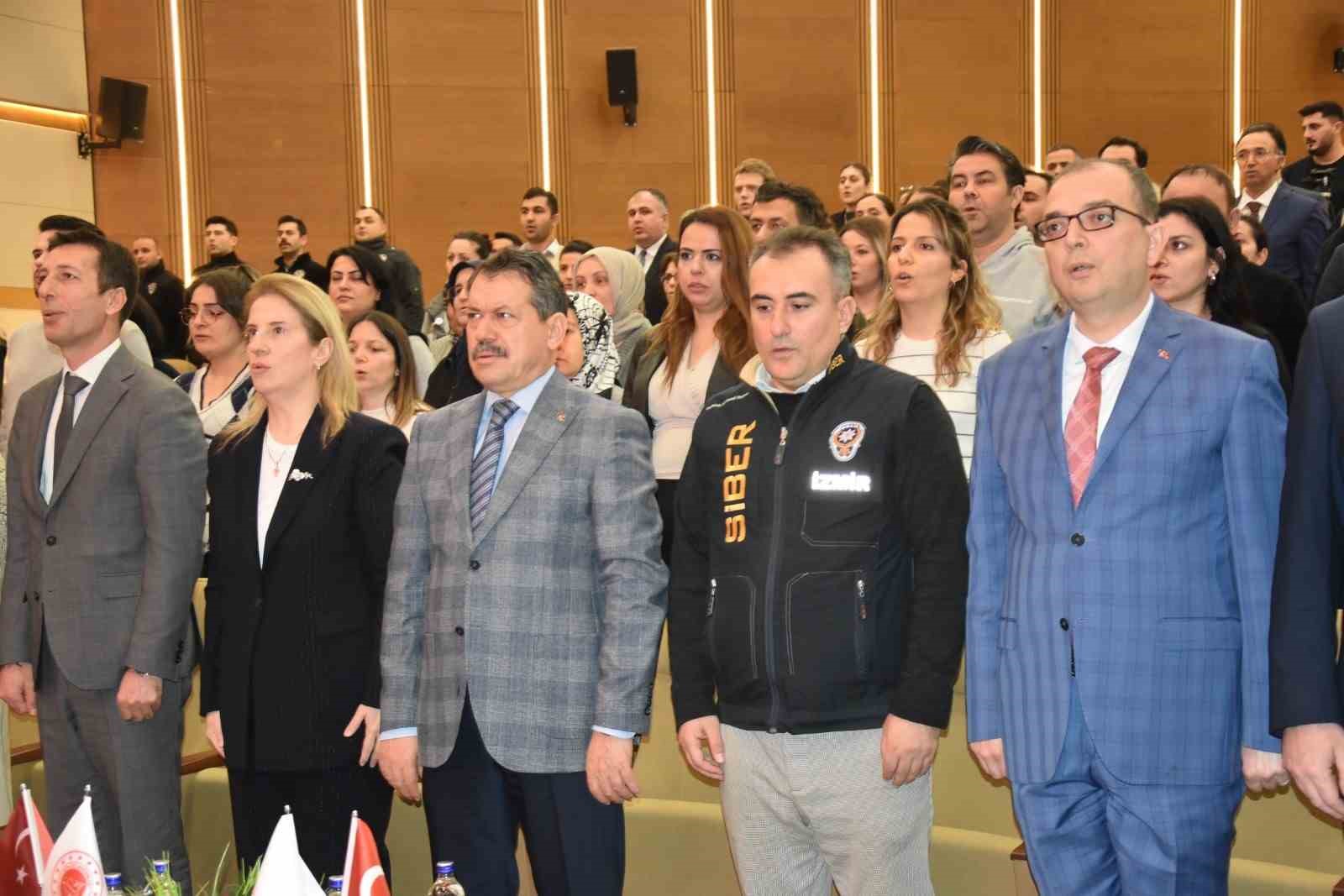 İzmir’de dijital dolandırıcılığa karşı ’IBAN’ farkındalığı
