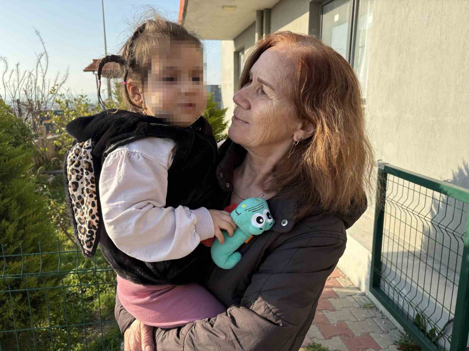 İzmir’de köpek dehşeti: 3 yaşındaki Ada’nın yüzü pençe ve ısırıkla dolu
