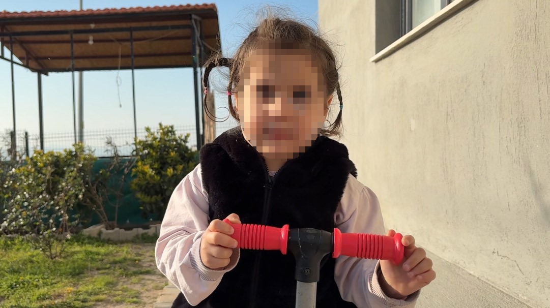 İzmir’de köpek dehşeti: 3 yaşındaki Ada’nın yüzü pençe ve ısırıkla dolu
