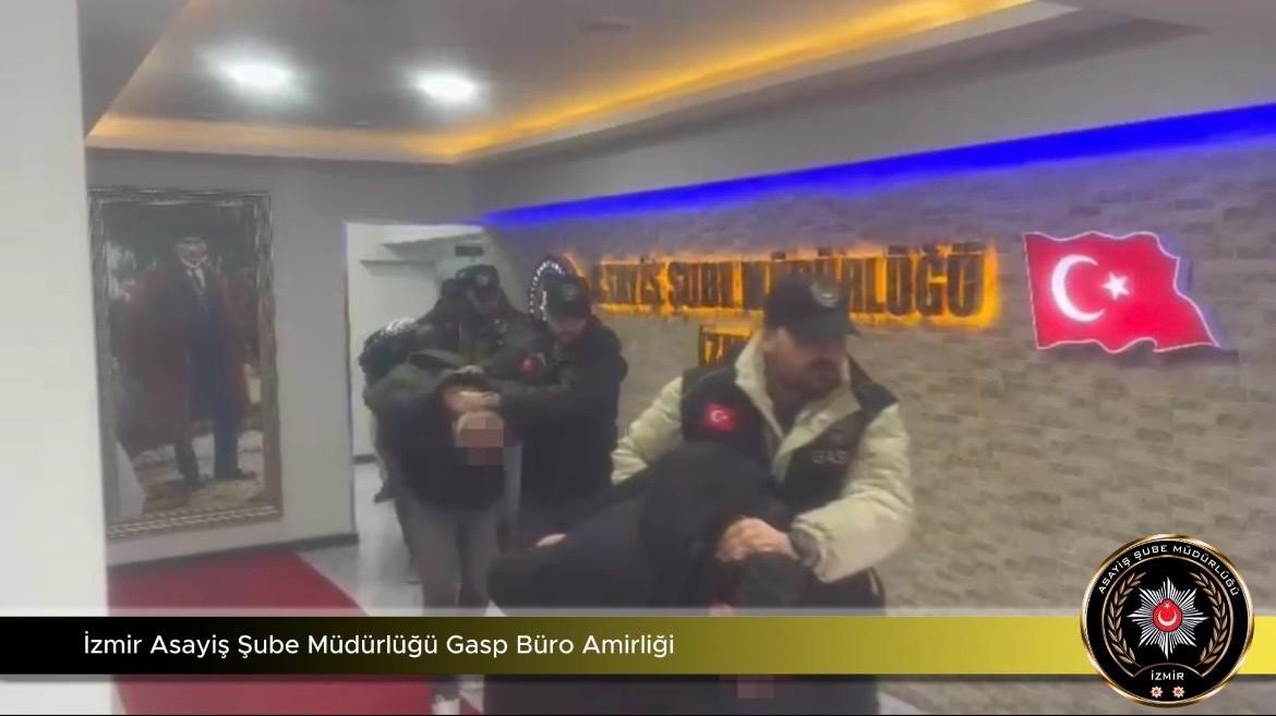 İzmir’de para nakil aracını soyan çete çökertildi: 9 şüpheli tutuklandı
