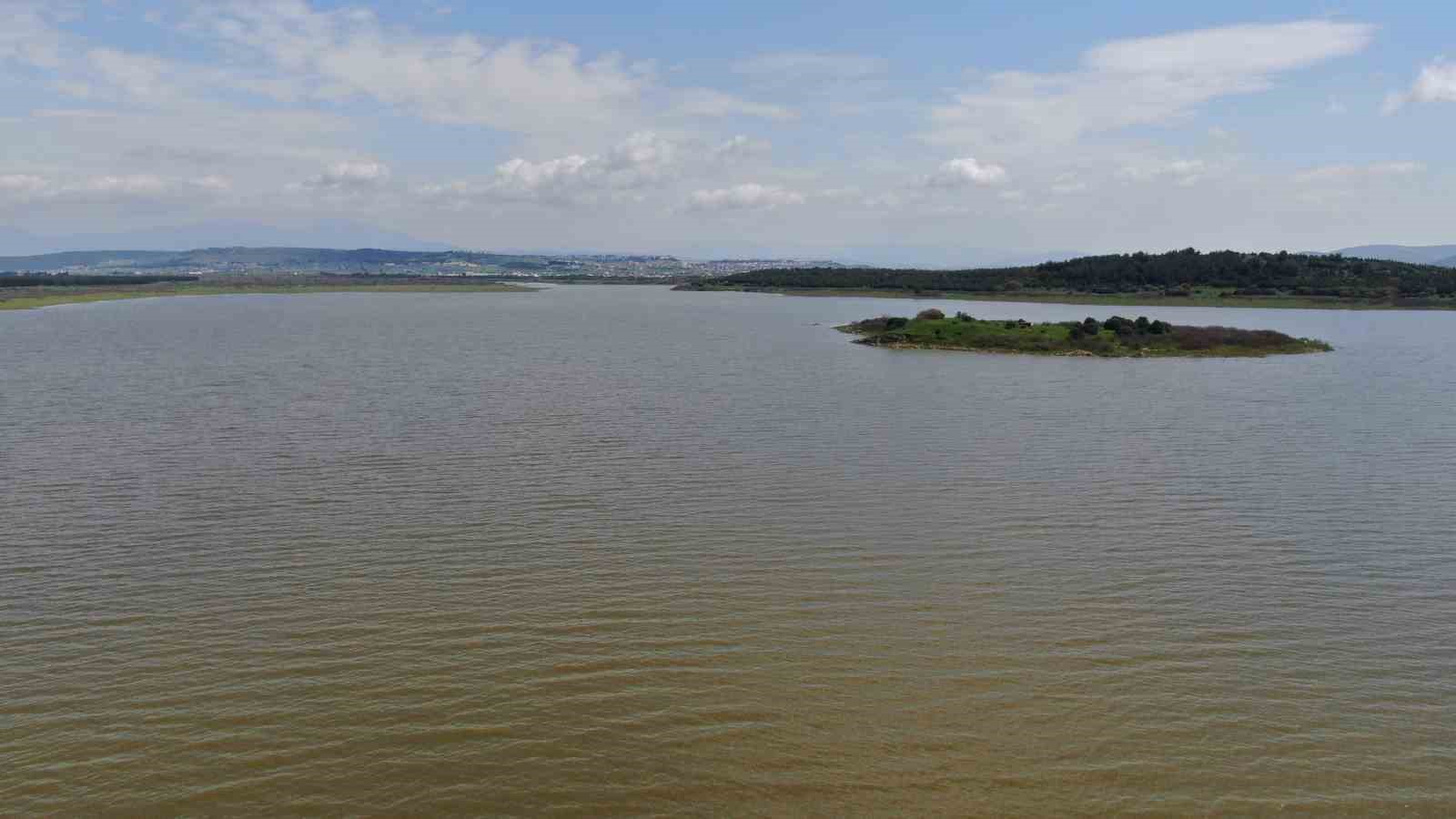 İzmir’de rekor yağışlar barajları doldurdu
