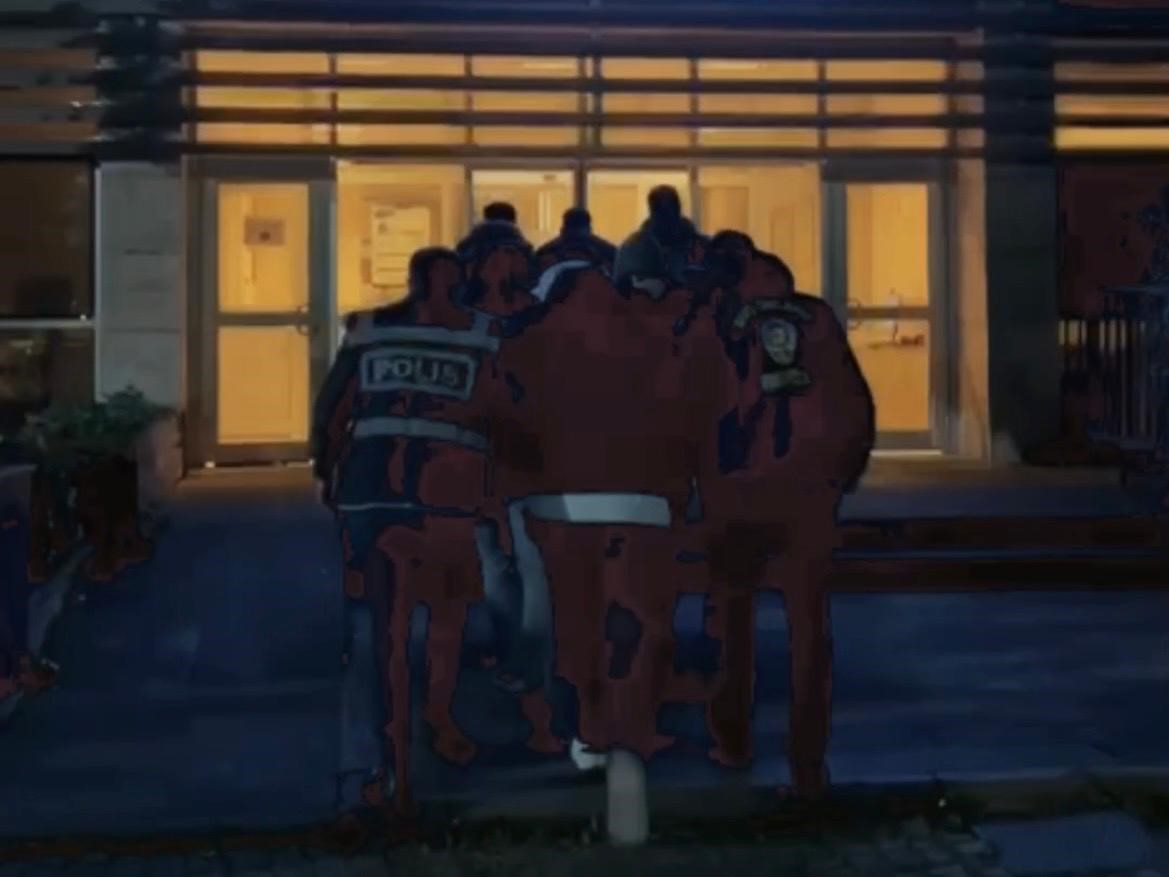 İzmir’de ruhsatsız silah operasyonunda 4 şüpheli yakalandı
