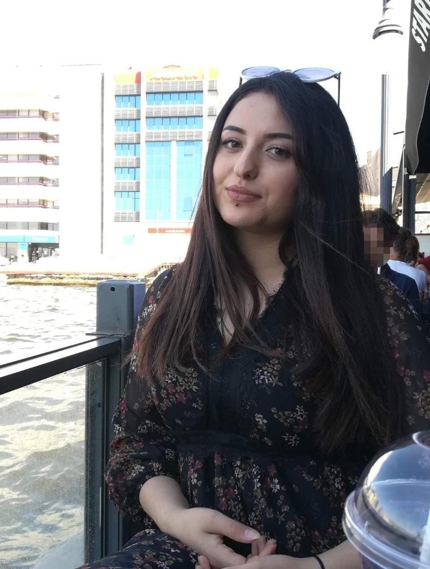 İzmir’de saplantılı eski sevgili cinayeti: Adresini değiştirdi yine kurtulamadı
