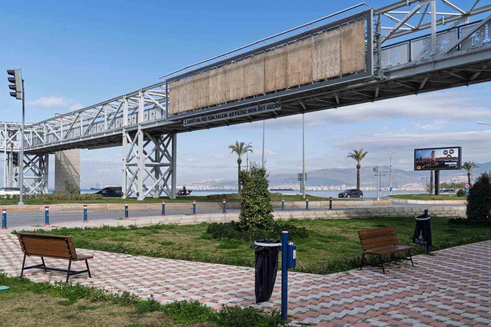 İzmir’de şehitlerin isimleri üstgeçitlerde yaşayacak
İzmir’de şehitlerin isimleri üstgeçitlerde yaşayacak