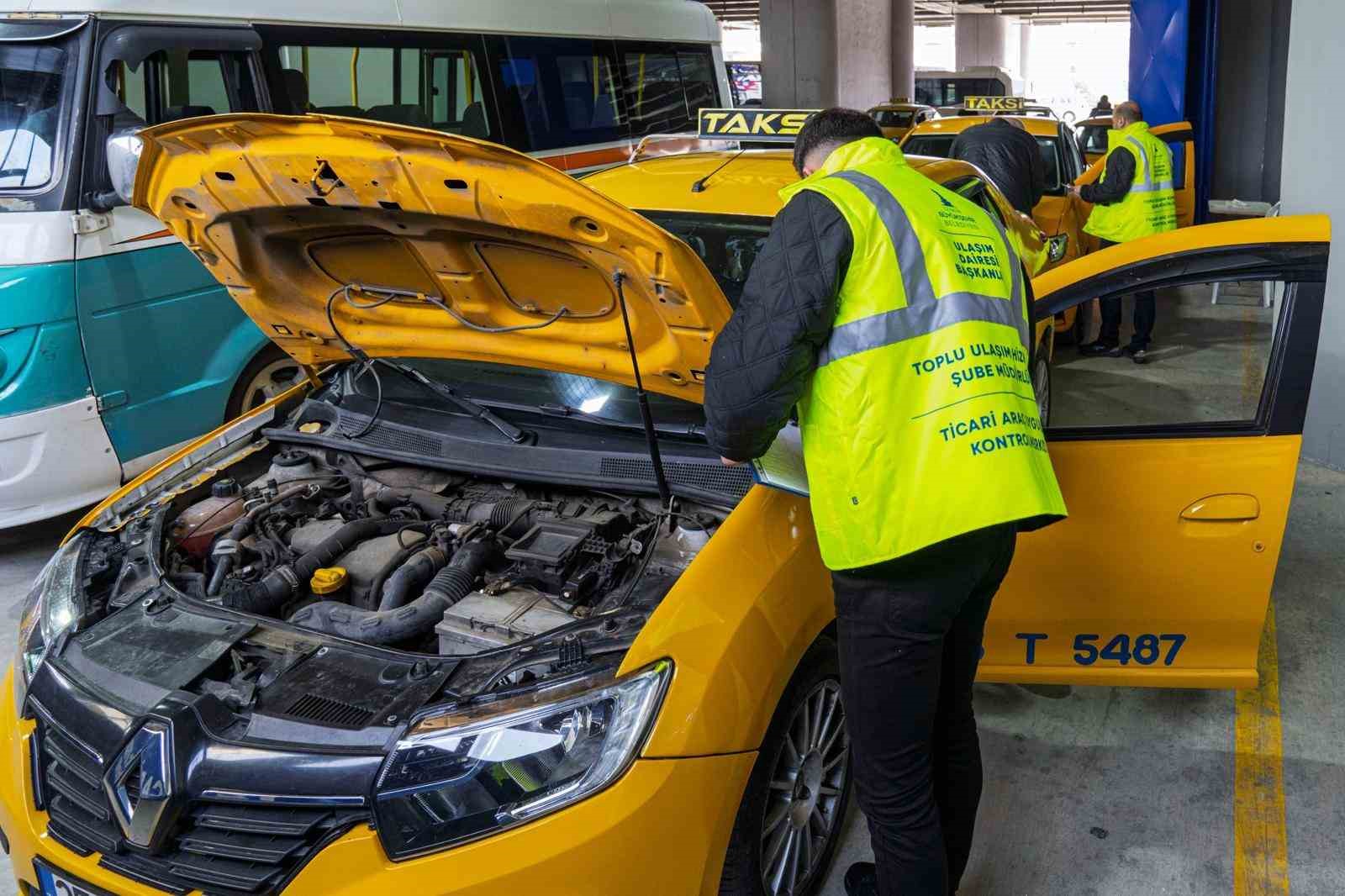 İzmir’de ticari araçlar artık daha güvenli ve konforlu
İzmir’de ticari araçlar artık daha güvenli ve konforlu