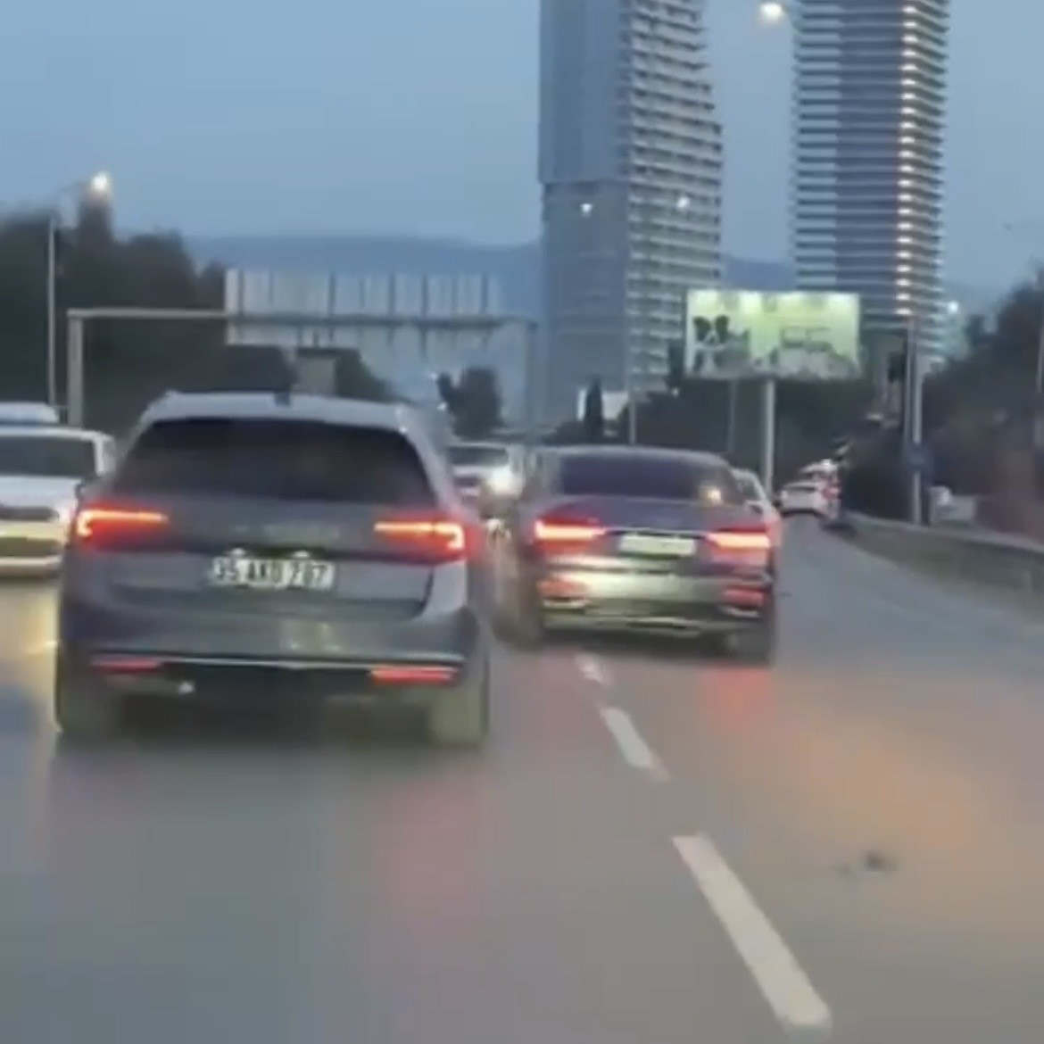 İzmir’de trafikte makas atan sürücüye 90 bin lira ceza
