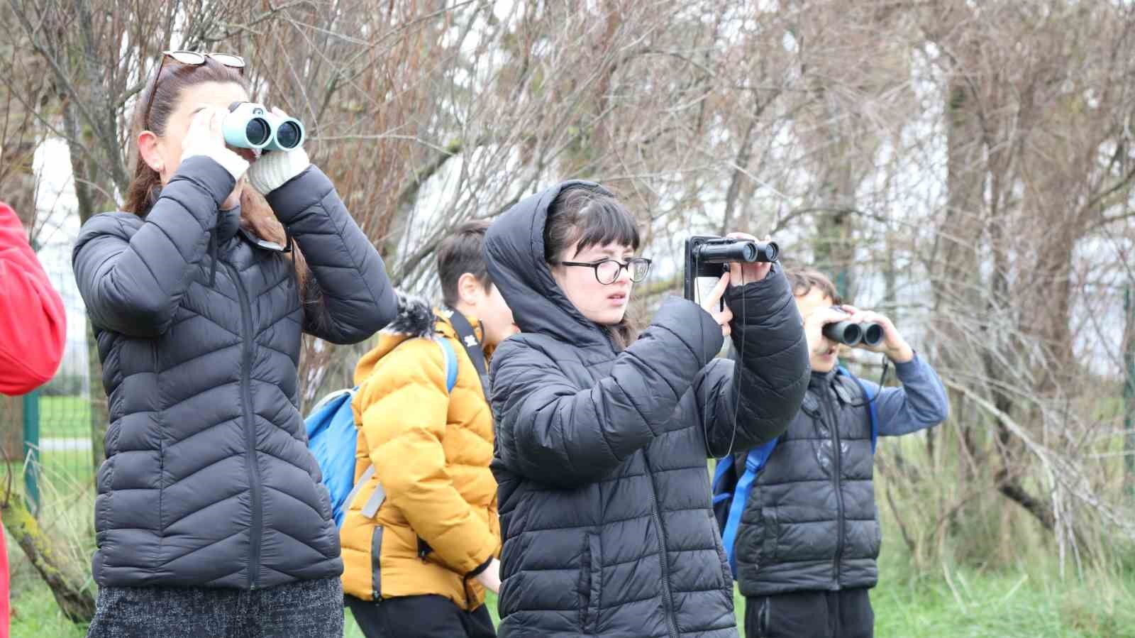 İzmit Körfezi’nin zarif misafirleri şenlikte görüntülendi
İzmit Körfezi’nin zarif misafirleri şenlikte görüntülendi