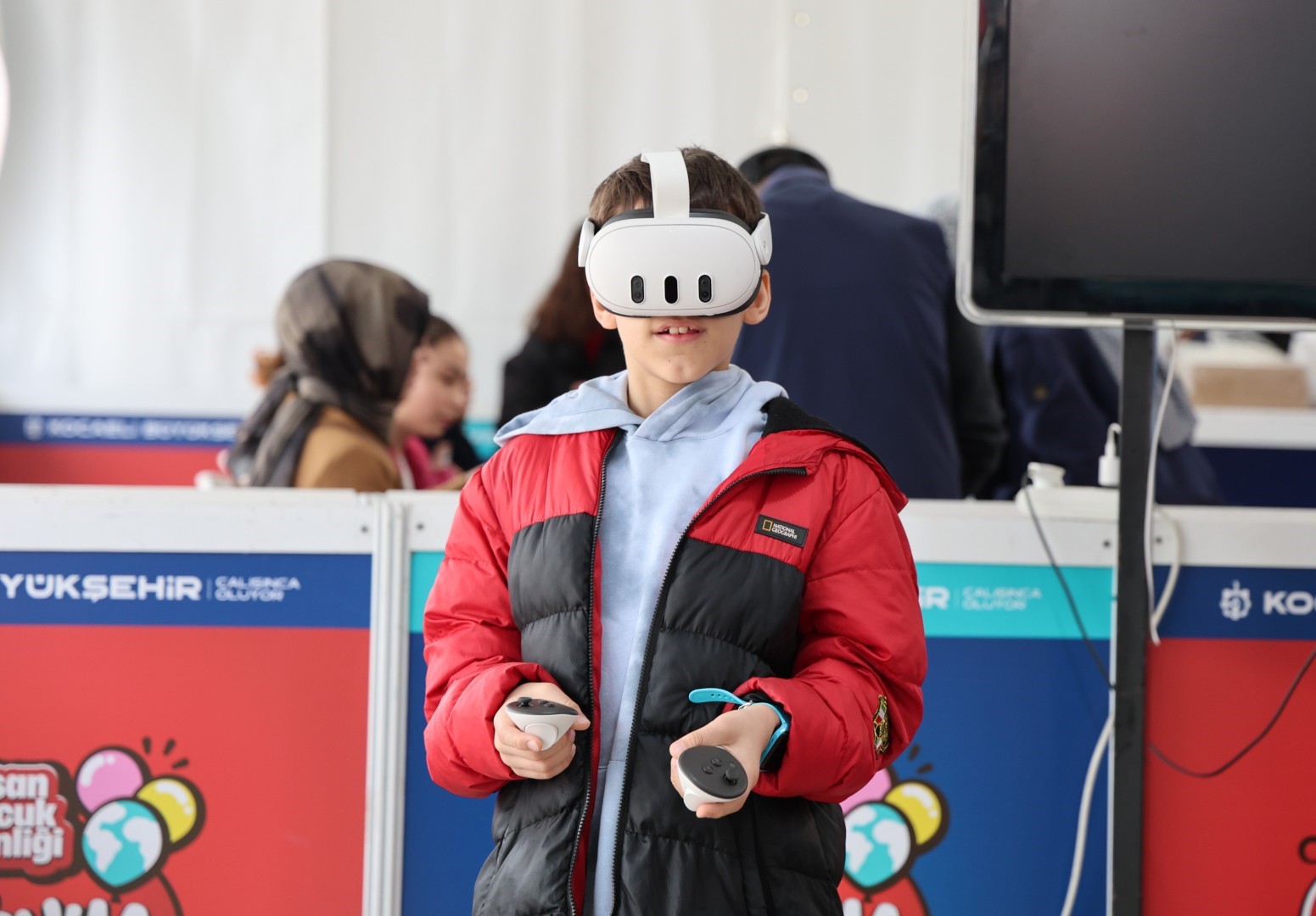 İzmit’te 23 Nisan’a uluslararası ilgi: Çocuklar bayram coşkusunu birlikte yaşıyor
