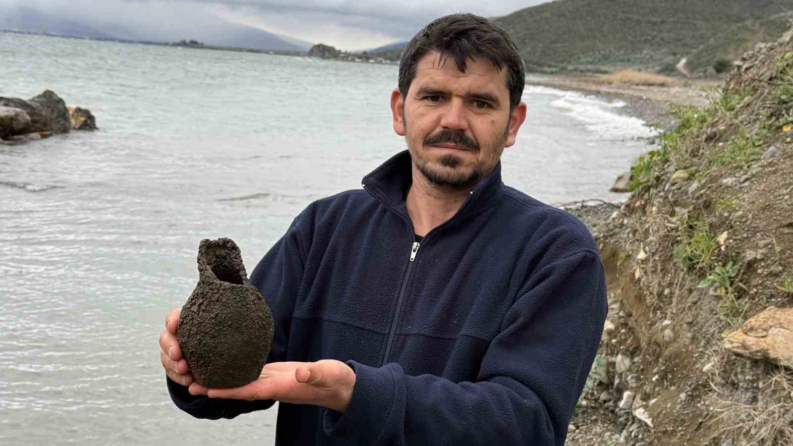 İznik Gölü’nde balıkçıların ağına küp takıldı
