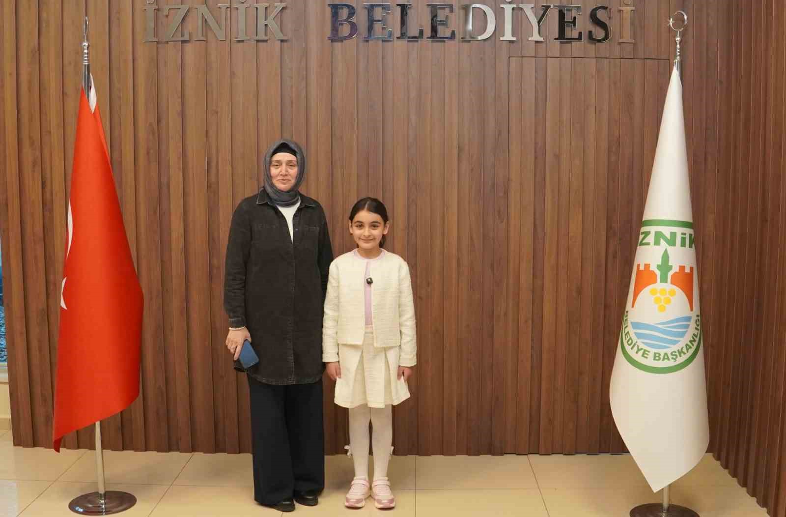 İznik’te 23 Nisan’ın başkanı Ada oldu
