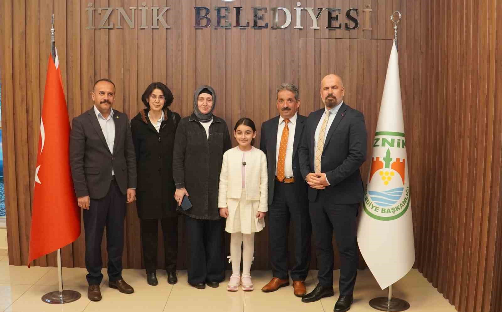 İznik’te 23 Nisan’ın başkanı Ada oldu
