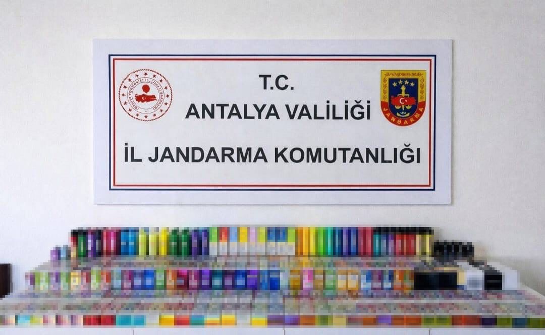 Jandarma bir haftada 643 aranan şüpheliyi yakaladı
