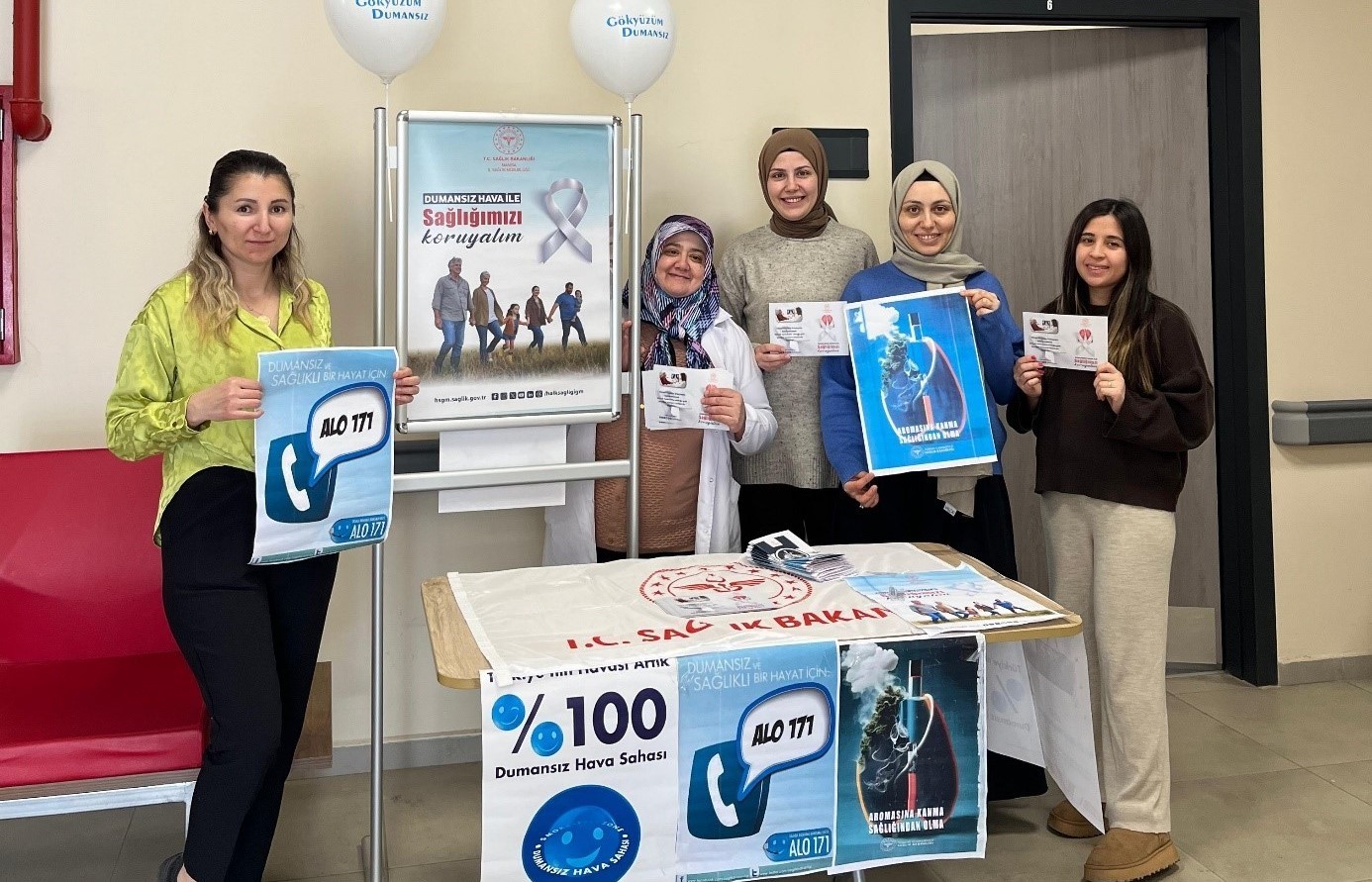 Jandarmadan Alaşehir’de toplu sigarayı bırakma adımı
