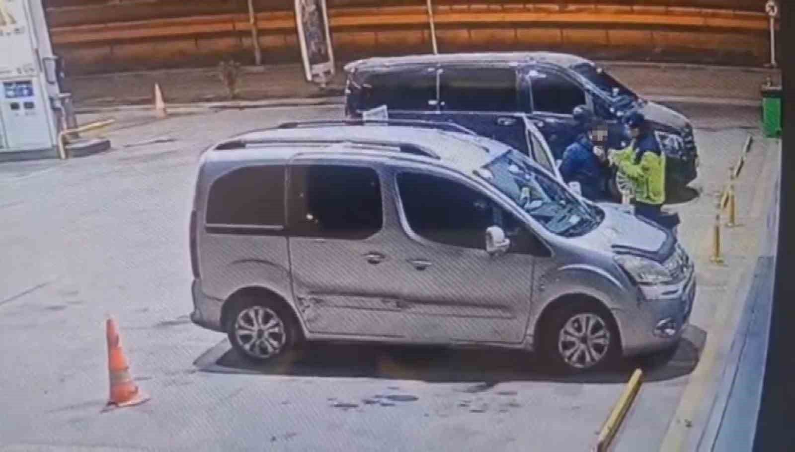 Jandarmanın heimlich manevrası hayat kurtardı
