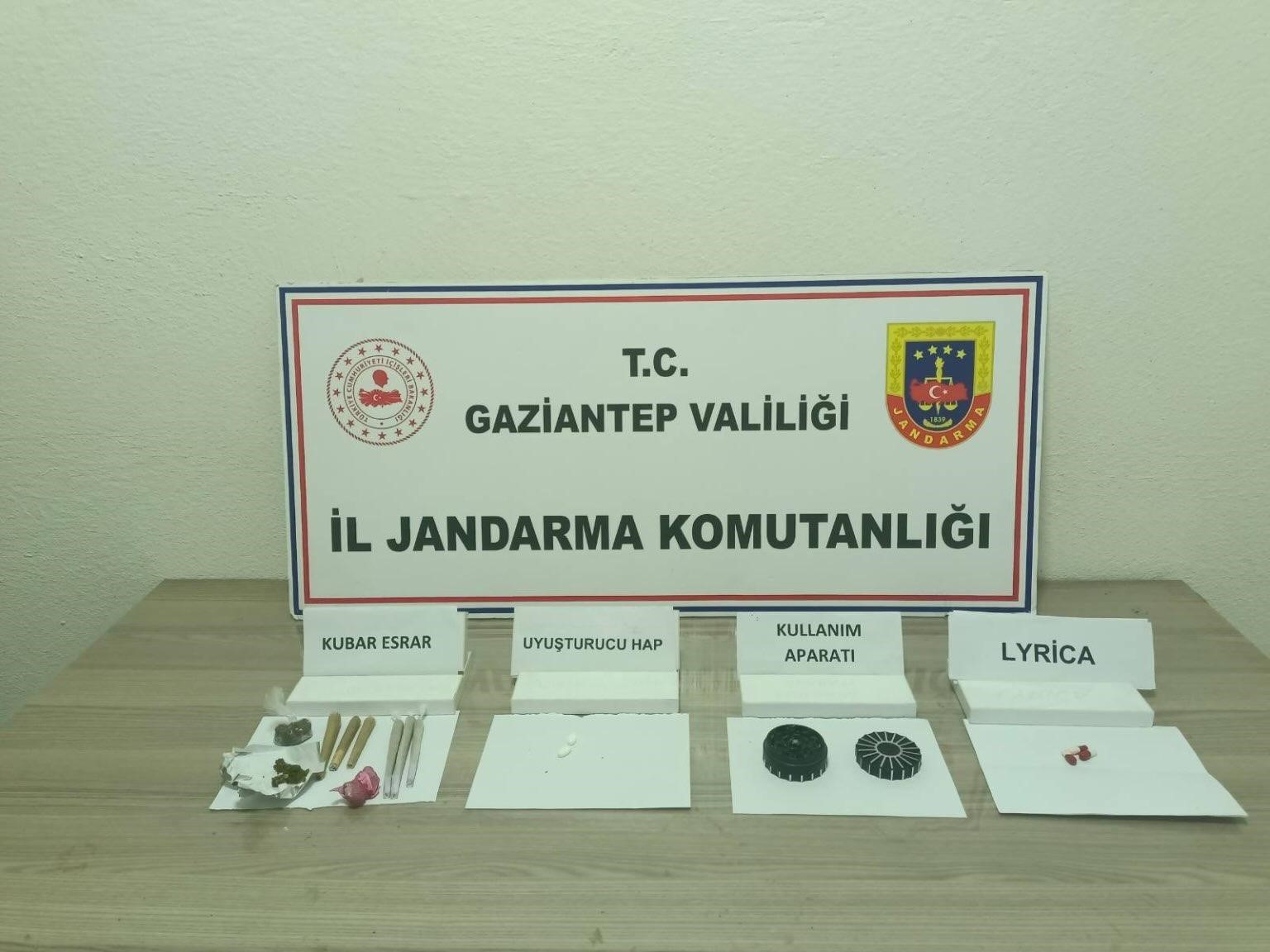 Jandarmanın uyuşturucu ve kaçakçılık operasyonlarında 311 şahıs yakalandı
