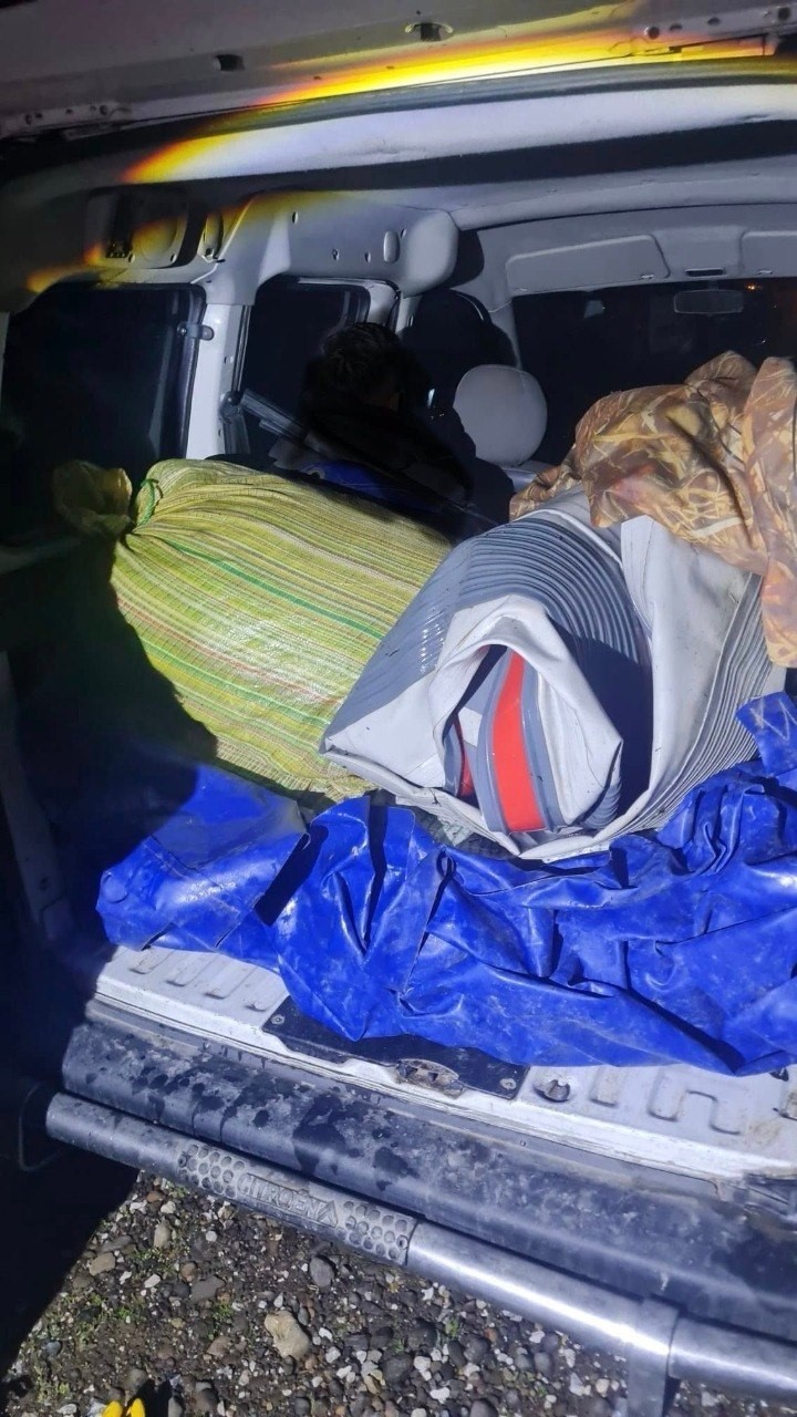 Kaçak balık avı yapan şahıslar fotokapana yakalandı
