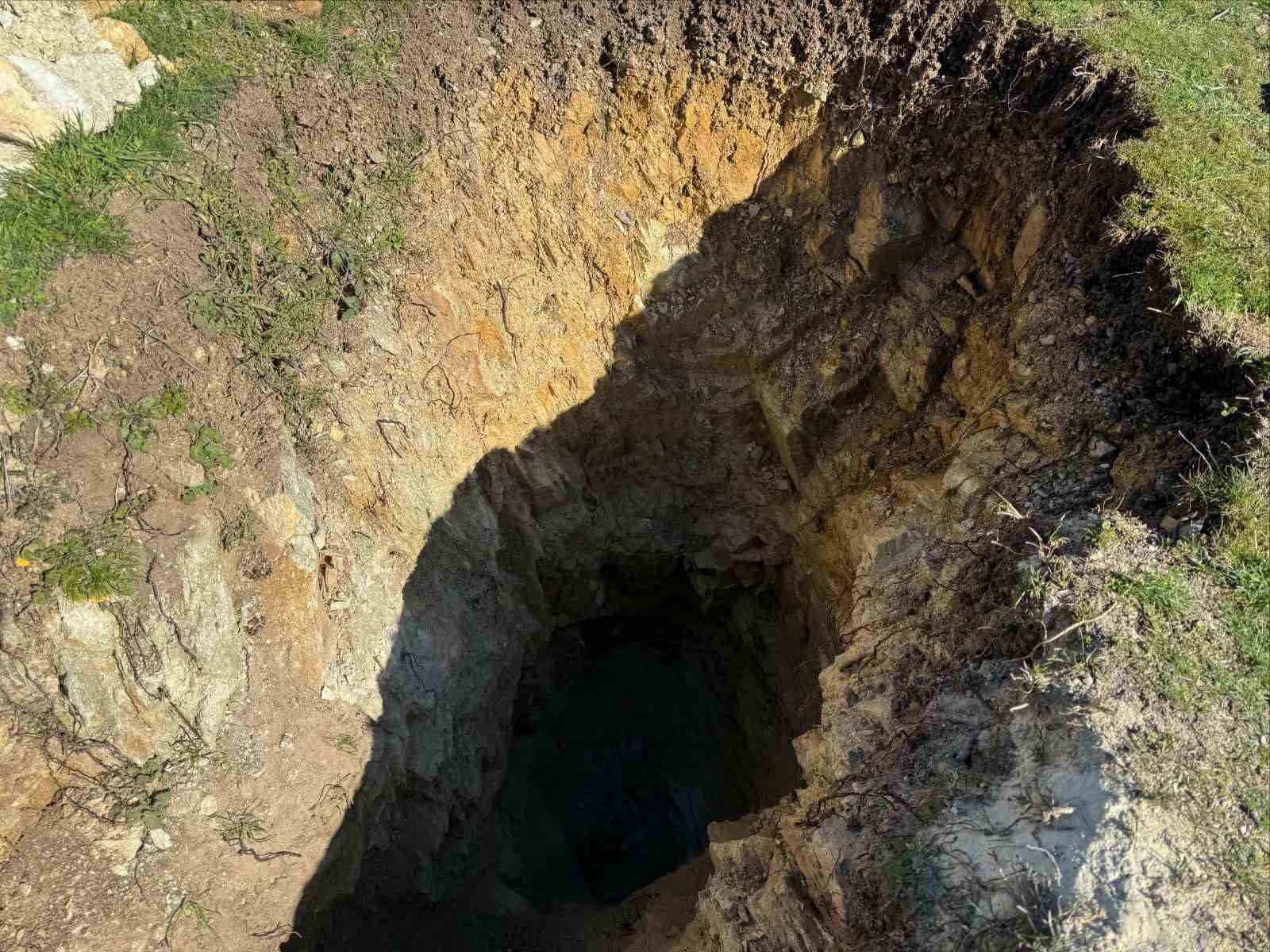 Kaçak kazı yapan 3 şüpheli suçüstü yakalandı
