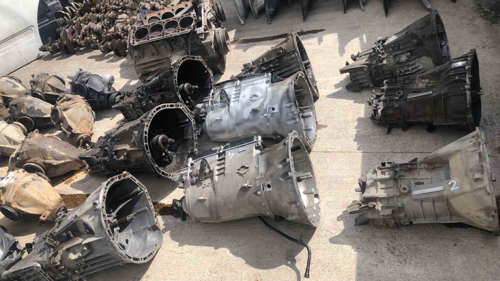 Kaçak oto parçasıyla 2 milyonluk haksız kazanç hedefleniyordu, polis "dur" dedi
