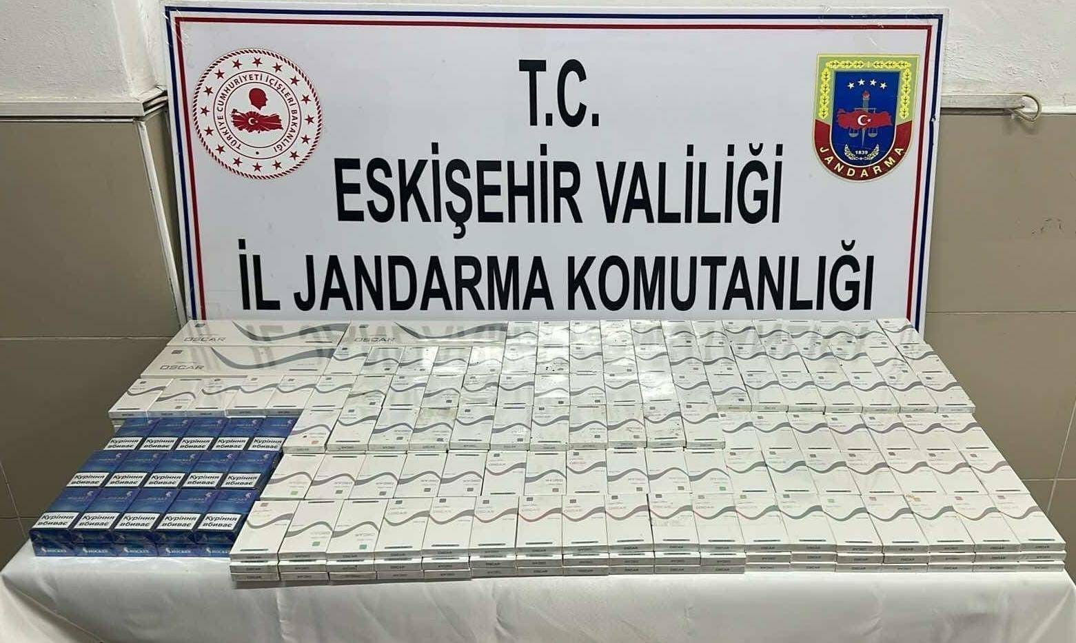 Kaçak sigara ticareti yapmaya hazırlanan şahsı jandarma yakaladı
