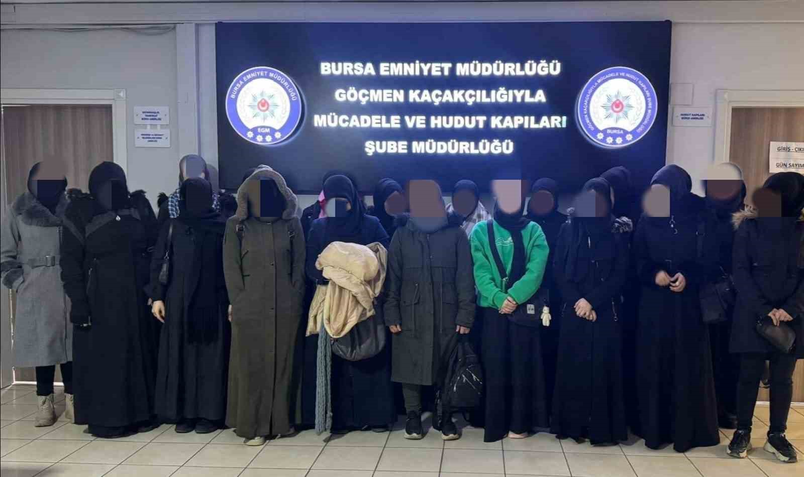Kaçak yabancı uyruklu şahısların çalıştırıldığı iş yerine operasyon : 46 göçmen yakalandı
