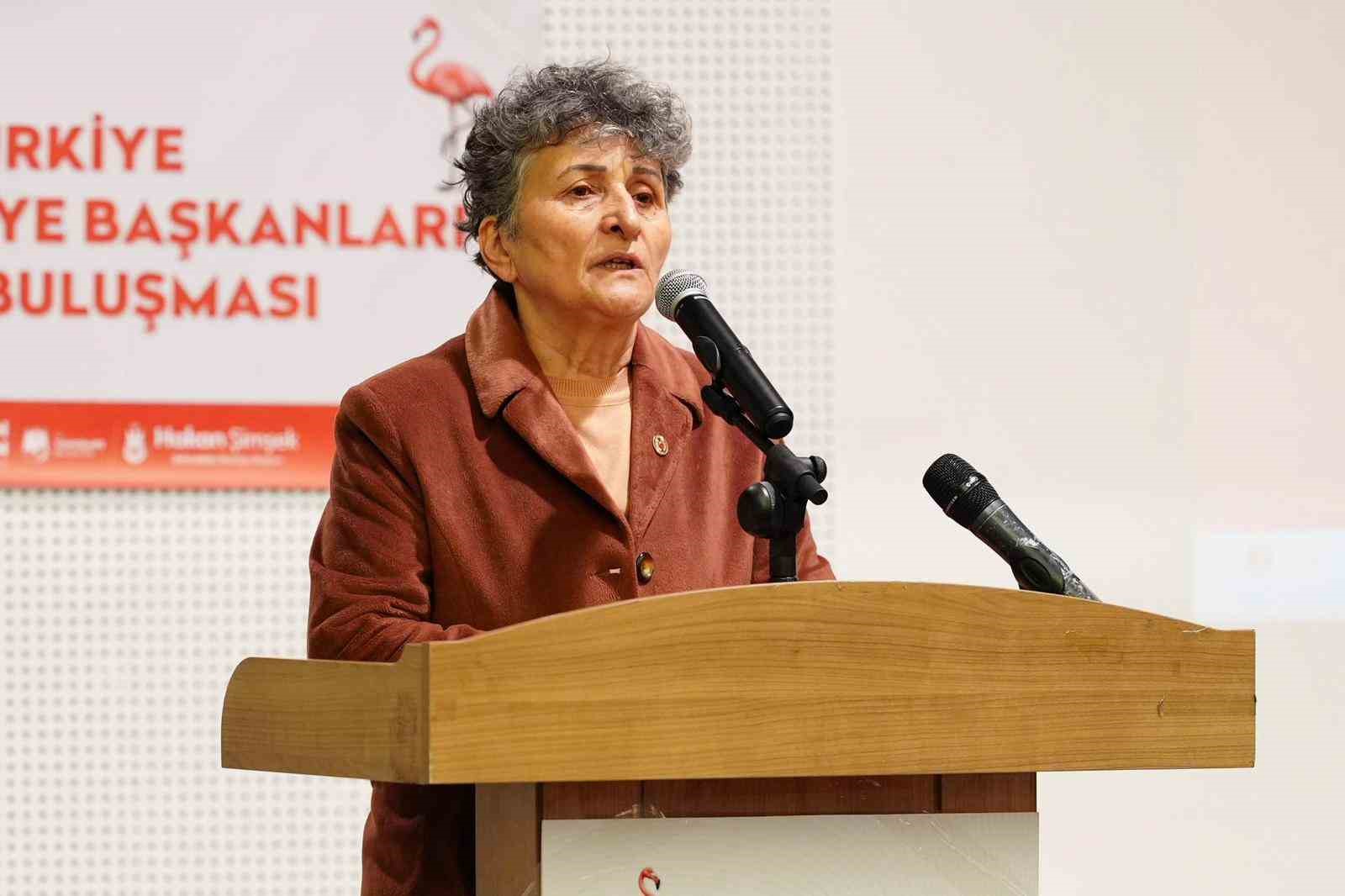 Kadın belediye başkanları Manisa’da buluştu
