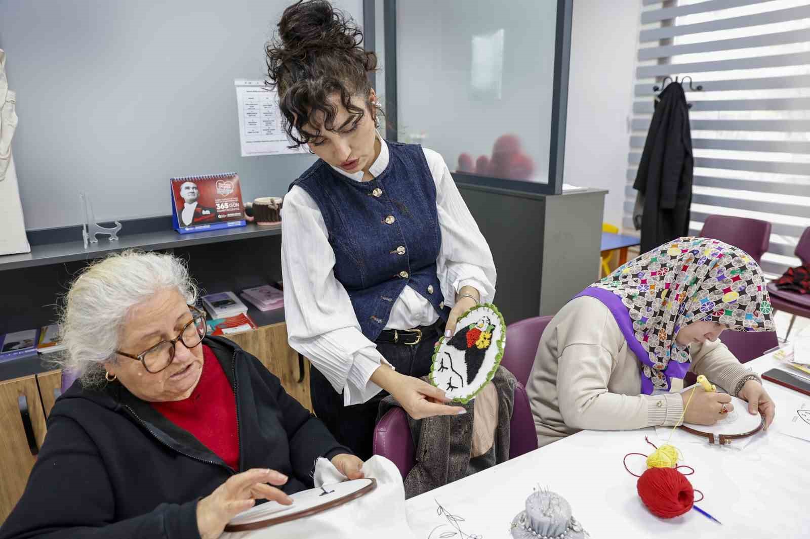 Kadın Danışma Merkezi’nde "Punch Atölyesi"
