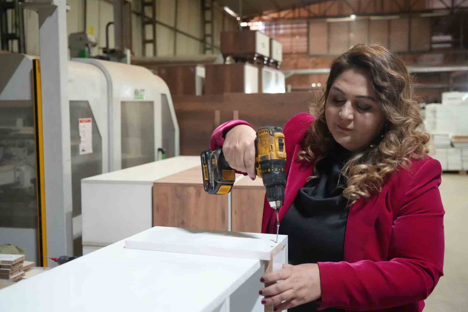 ’Kadın işi değil’ diyenlere inat önce patron, sonra başkan oldu
