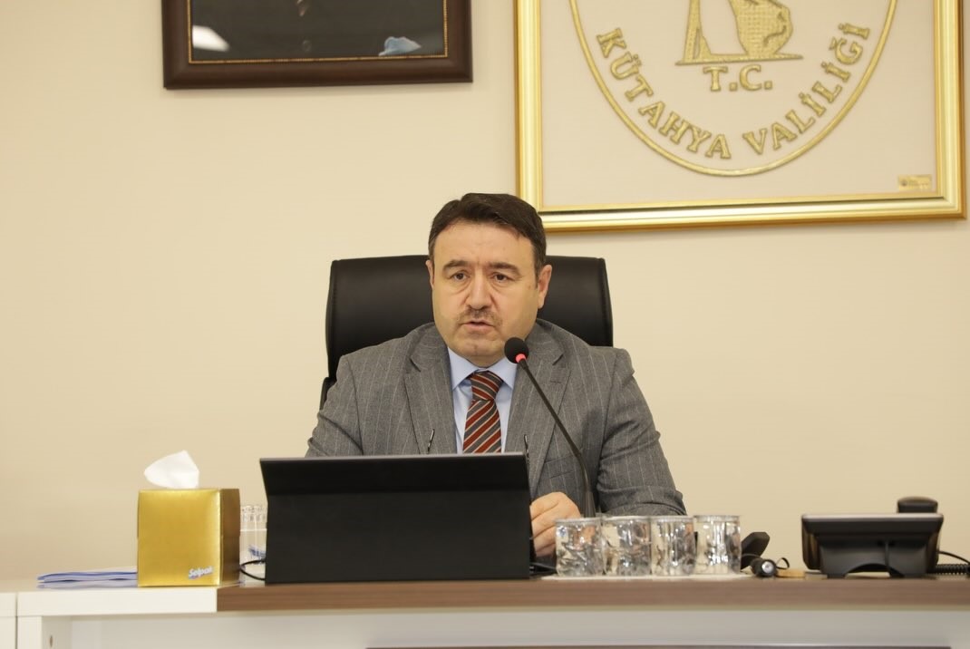 Kadına yönelik şiddet ve çocuk koruma çalışmaları, Kütahya’da çok yönlü olarak değerlendirildi
Kadına yönelik şiddet ve çocuk koruma çalışmaları, Kütahya’da çok yönlü olarak değerlendirildi