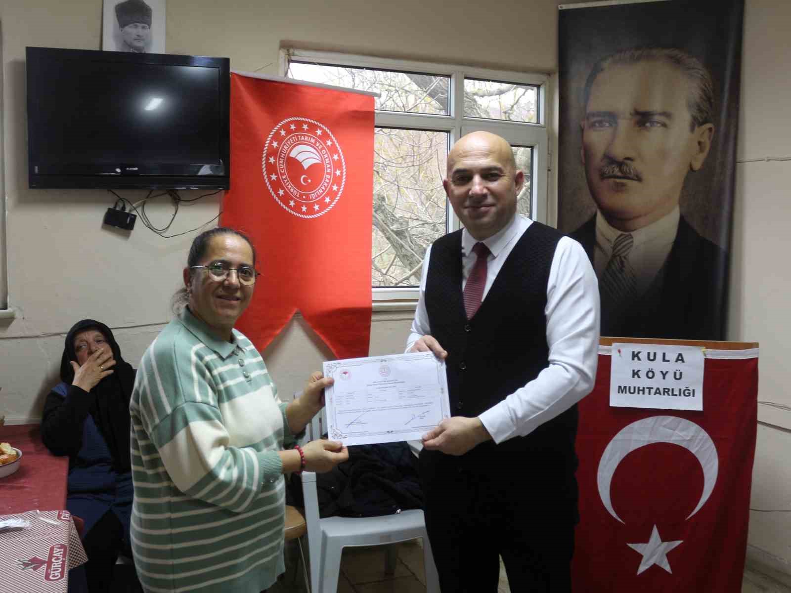 Kadınlar arıcı oldu
