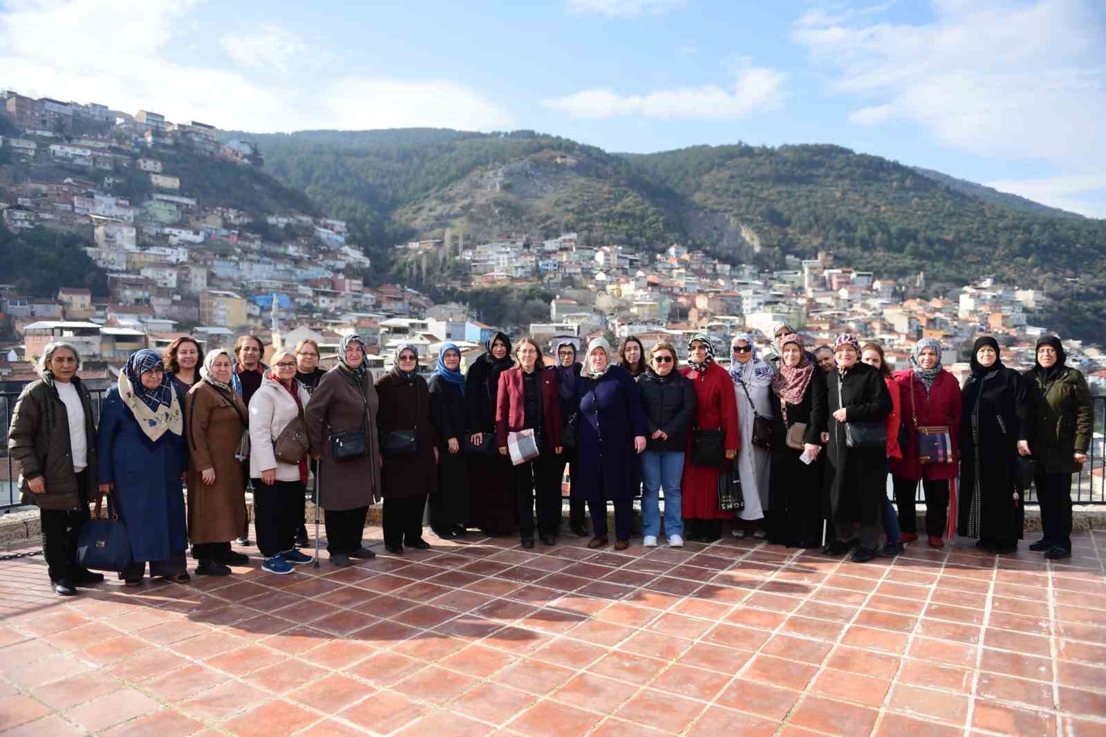 Kadınlar Bursa’nın Mirasıyla Buluştu
Kadınlar Bursa’nın Mirasıyla Buluştu