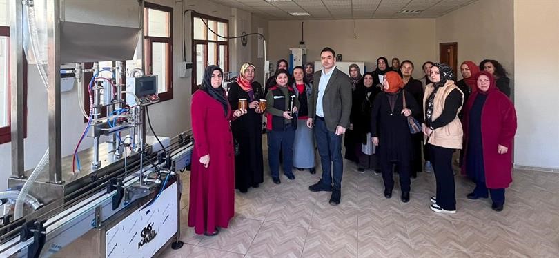 Kadınlar güçlerini birleştirip üretime geçti
